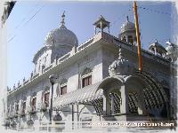 Gurudwara sri paonta sahib Main Buliding.jpg is loading...